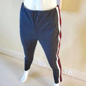 Forever 21 Gray Herringbone Activewear Legging with Checks Stripes SZ L